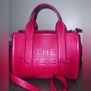 Marc Jacobs Vibrant Red Leather Handbag Totebag